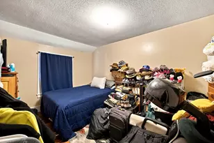 250252 Winsor St, Ludlow, MA 01056 - Photo 6