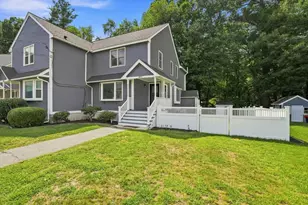 901 Sandy Ln, Wilmington, MA 01887 - Photo 2