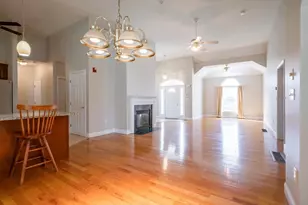30 Holly Ln, Dracut, MA 01826 - Photo 16