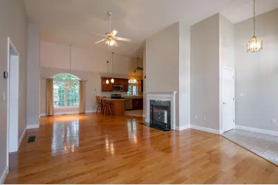 30 Holly Lane #30, Dracut, MA 01826 - Photo 4