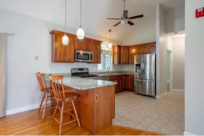 30 Holly Lane #30, Dracut, MA 01826 - Photo 8