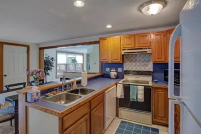 48 Southampton #B, Westhampton, MA 01027 - Photo 8