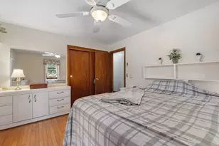 39 Elm St, Auburn, MA 01501 - Photo 16
