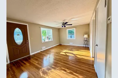 133 Denwall Dr, Springfield, MA 01119 - Photo 10