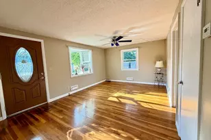 133 Denwall Dr, Springfield, MA 01119 - Photo 10
