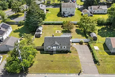 133 Denwall Dr, Springfield, MA 01119 - Photo 4