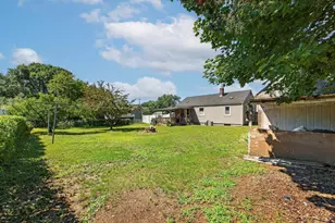 133 Denwall Dr, Springfield, MA 01119 - Photo 18