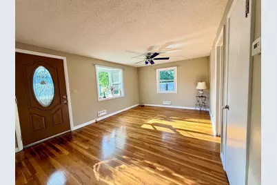 133 Denwall Dr, Springfield, MA 01119 - Photo 6