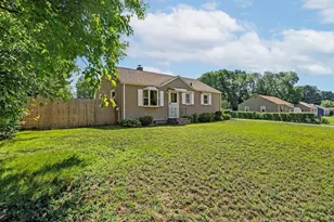133 Denwall Dr, Springfield, MA 01119 - Photo 16