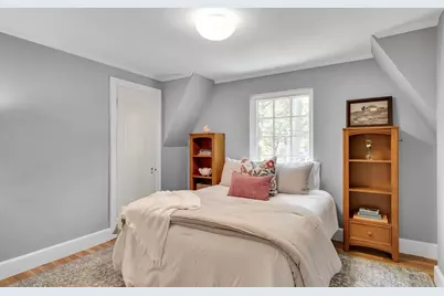 72 Beverly Rd, Brookline, MA 02467 - Photo 32