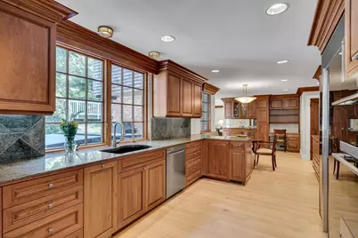 72 Beverly Rd, Brookline, MA 02467 - Photo 16