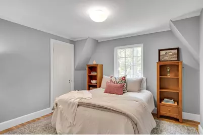 72 Beverly Rd, Brookline, MA 02467 - Photo 32