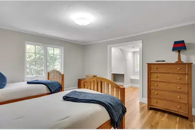72 Beverly Rd, Brookline, MA 02467 - Photo 30