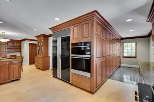 72 Beverly Rd, Brookline, MA 02467 - Photo 14