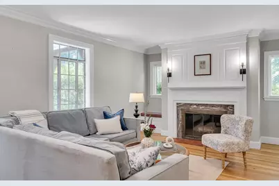 72 Beverly Rd, Brookline, MA 02467 - Photo 4