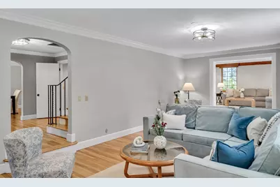 72 Beverly Rd, Brookline, MA 02467 - Photo 6