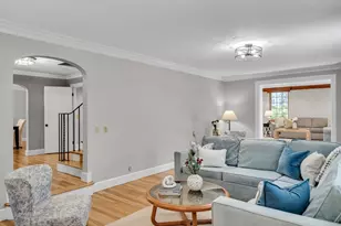 72 Beverly Rd, Brookline, MA 02467 - Photo 6