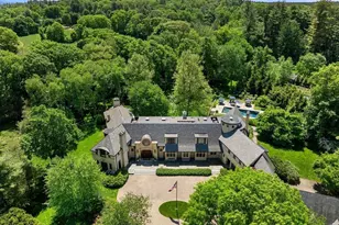 15 Claridge Dr, Weston, MA 02493 - Photo 2
