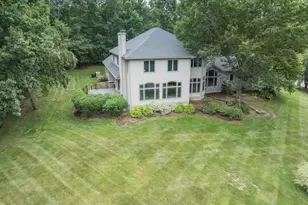 82 Mountain View Dr, Belchertown, MA 01007 - Photo 4