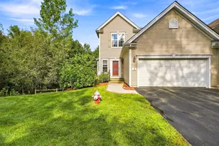 18 Daffodil Ct, Grafton, MA 01560 - Photo 1