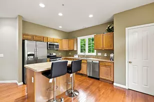 18 Daffodil Ct, Grafton, MA 01560 - Photo 8
