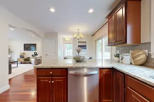 50 Marivista Ave, Waltham, MA 02451 - Photo 10