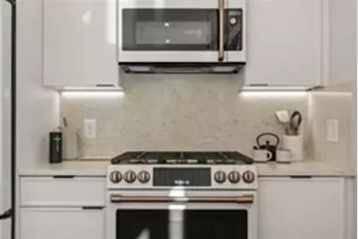 100 Lincoln Street #.304, Boston, MA 02135 - Photo 8
