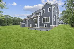2 Palace Ct, Sharon, MA 02067 - Photo 2