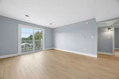 244 Mount Vernon St #9, Lawrence, MA 01843 - Photo 4