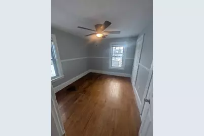 17 Ward St, Worcester, MA 01610 - Photo 4