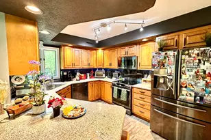 14 Laurel Ridge Dr, Belchertown, MA 01007 - Photo 8