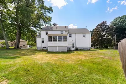 4 Mayflower, Stoneham, MA 02180 - Photo 32