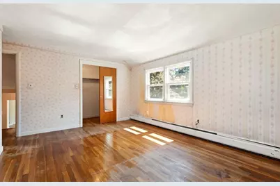 4 Mayflower, Stoneham, MA 02180 - Photo 18
