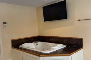 1015 Forbes St, New Bedford, MA 02745 - Photo 10