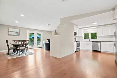 53 Bradford Rd, Framingham, MA 01701 - Photo 12