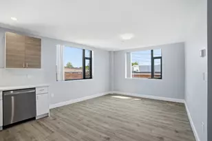 632 Centre St, Boston, MA 02139 - Photo 4