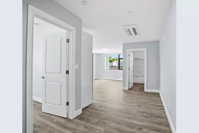 632 Centre St #304, Boston, MA 02139 - Photo 6