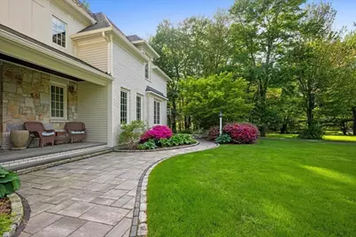 1 Thistle Hill Ln, Westborough, MA 01581 - Photo 4