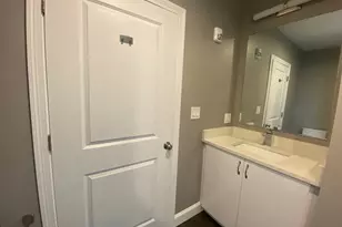 4945 Washington, Boston, MA 02132 - Photo 16