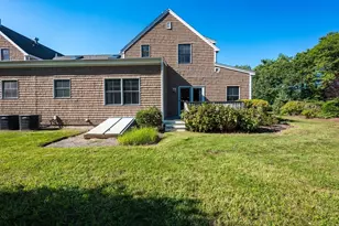 20 Hathaway Pond Cir, Rochester, MA 02770 - Photo 4