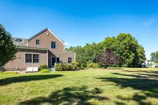 20 Hathaway Pond Cir, Rochester, MA 02770 - Photo 6