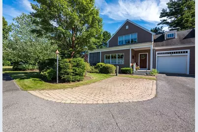 20 Hathaway Pond Circle #20, Rochester, MA 02770 - Photo 2