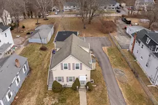 76 Plain St, Taunton, MA 02780 - Photo 2