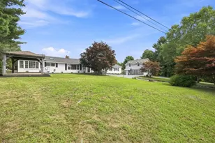 102 Lakeside Dr, Monson, MA 01057 - Photo 2