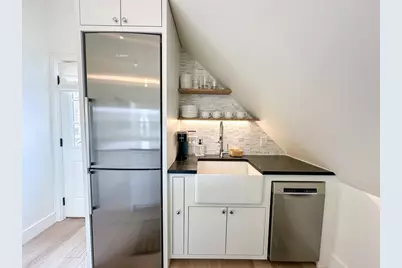 30 Thornley St #3, Boston, MA 02125 - Photo 2