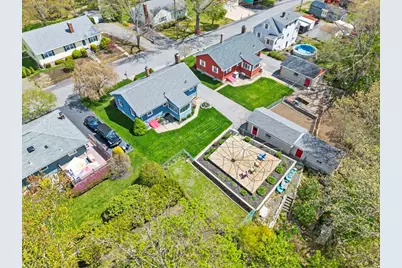 7 Cedarcrest Rd, Salem, MA 01970 - Photo 2