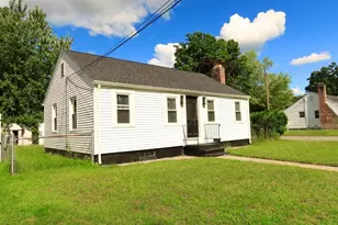 61 Russell St, Springfield, MA 01104 - Photo 2
