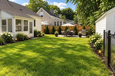 61 Russell Street, Springfield, MA 01104 - Photo 6