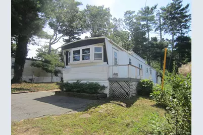 8 Kristen Ln, Wareham, MA 02571 - Photo 2