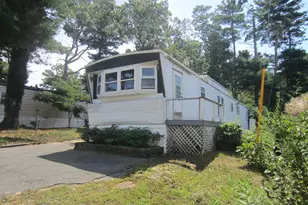 8 Kristen Ln, Wareham, MA 02571 - Photo 2